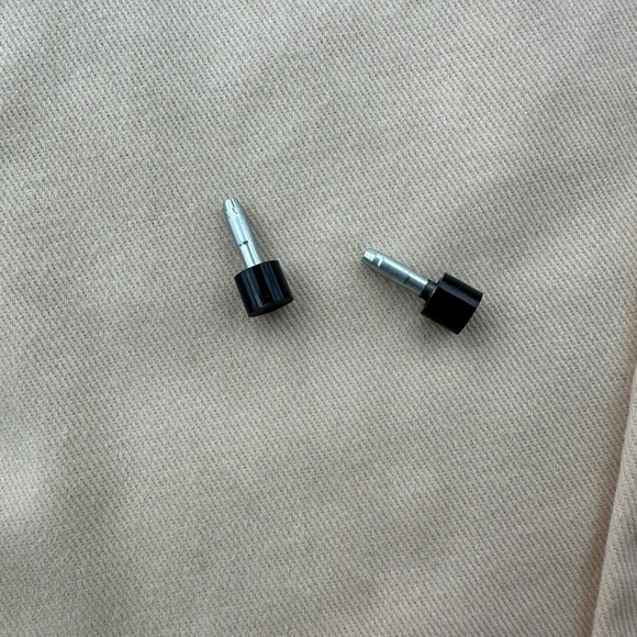 TOM FORD d’Orsay Pump with Gold Engraved Ankle Chains - Picture 6 of 16